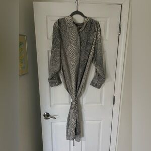 H&M Monochrome Patterned Dress